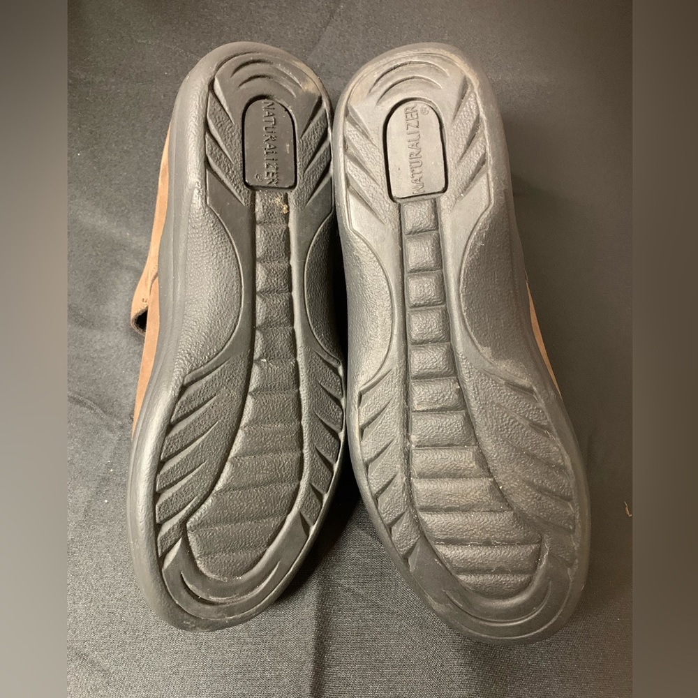 Naturalized Brown Suede Women’s Shoes.Condition Good Size 8.5 - Picture 5 of 5